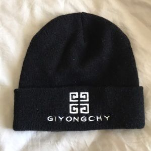 Giyongchy beanie